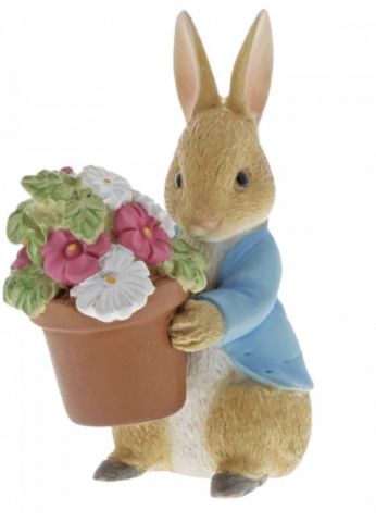 Peter Rabbit brings Flowers Figure  A29579