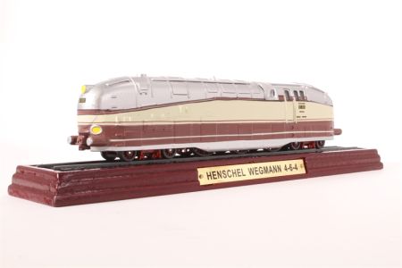 Atlas Editions Henschel Wegmann 4-6-4 Locomotive - Static Model